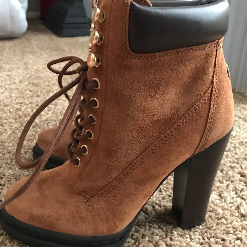 BCBG BG-MAUDE BOOTS Lace up high heel booties